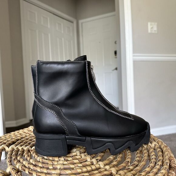 iRi ODELE Black Zip-Up Boot Women’s US 6 Chunky Platform Shoes Streetwear $280 - Picture 4 of 13